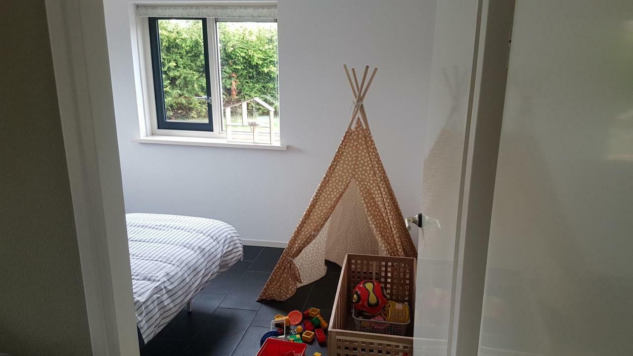 Luxus Familienvilla Mit Jacuzzi & Sauna Tzummarum Экстерьер фото
