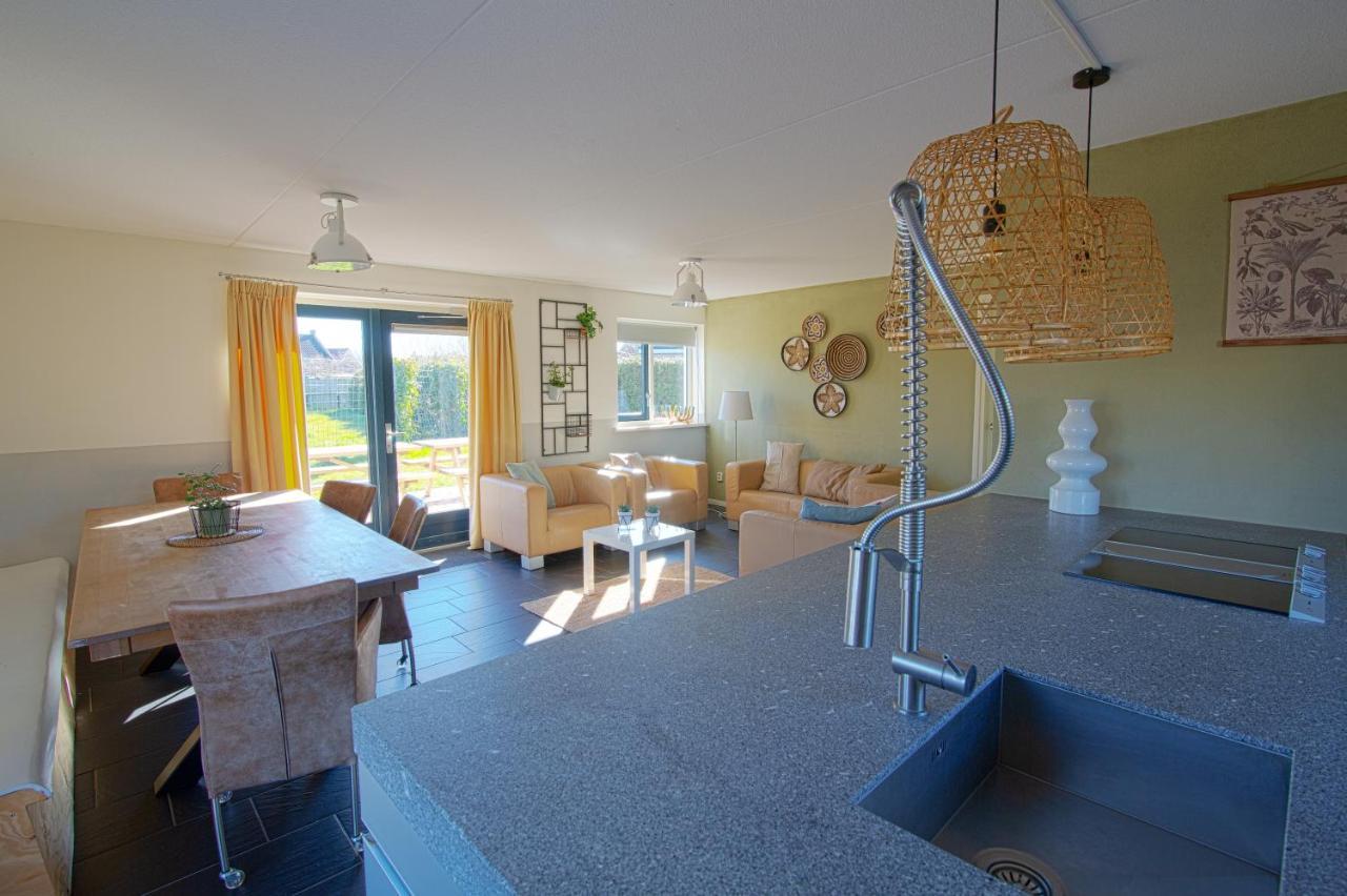 Luxus Familienvilla Mit Jacuzzi & Sauna Tzummarum Экстерьер фото