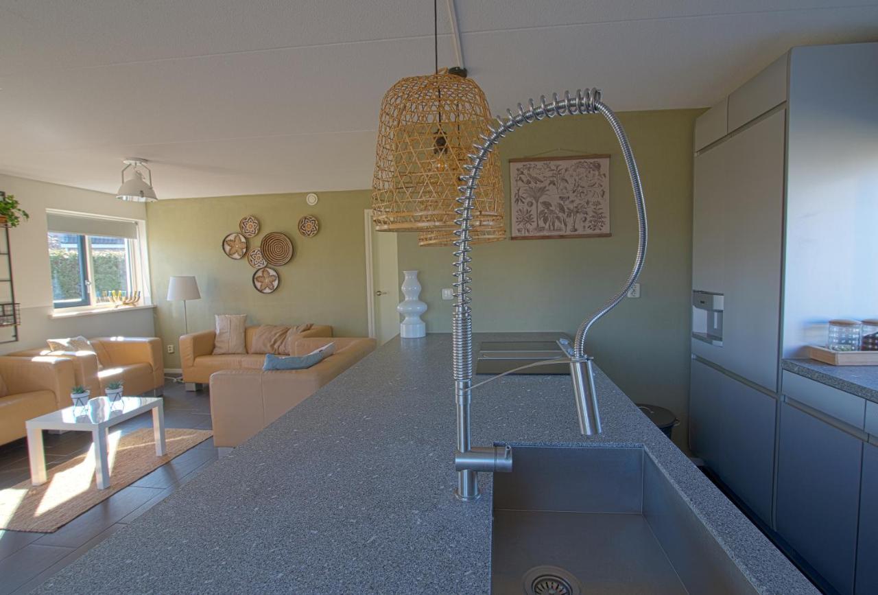 Luxus Familienvilla Mit Jacuzzi & Sauna Tzummarum Экстерьер фото
